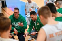 CEYB_PEZINOK_1.zápas_21.11.2025_22