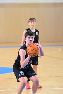 CEYB_PEZINOK_3.zápas_21.11.2025_5