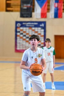 CEYB_PEZINOK_4.zápas_21.11.2025_33