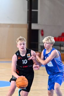 CEYB_PEZINOK_5.zápas_21.11.2025_7