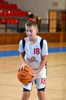 CEYB_PEZINOK_6.zápas_21.11.2025_46