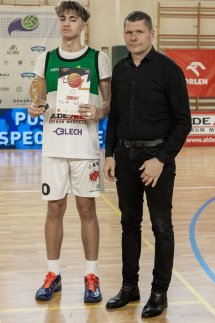 2efef121-5436-415a-a28d-f177f584e020