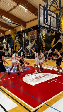 FOTO-2025-11-28-19-28-07 2